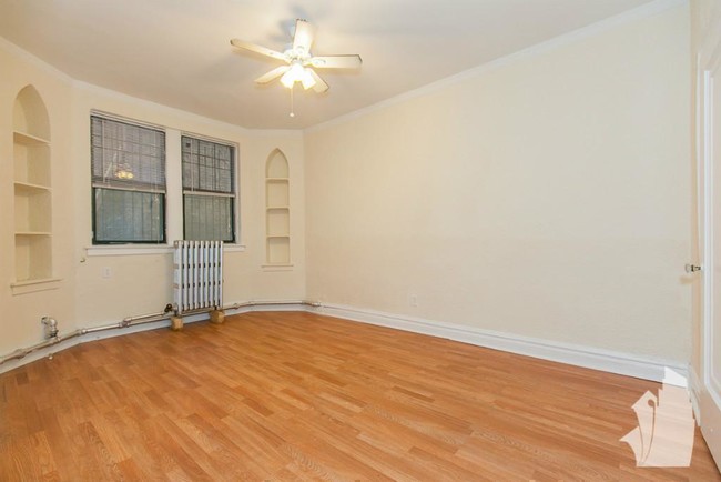 Building Photo - 4829 N Damen Ave
