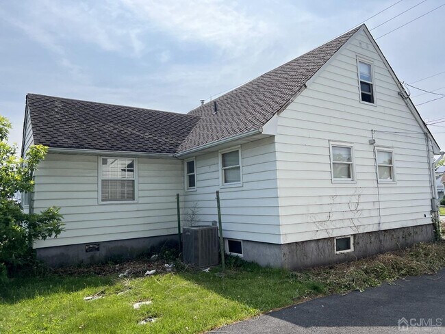 Building Photo - 30 Cypress St