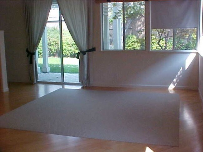 Foto del edificio - 2138 Haverhill Dr