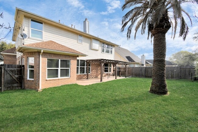 Foto del edificio - 15711 Rosewood Hill Ct