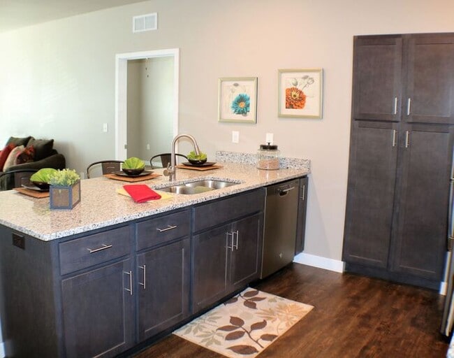 Building Photo - $1,395 | 1 Bedroom, 1 Bathroom | Pet Friendly* | Available for an August 1st, 2026 Move In!