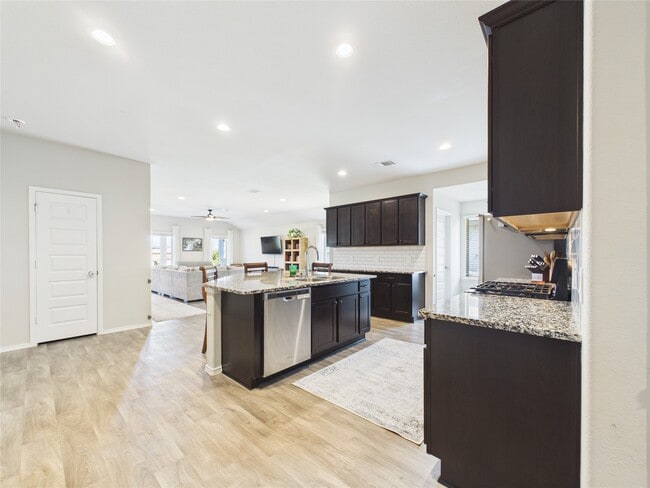 Foto del edificio - 11020 33rd Ave N