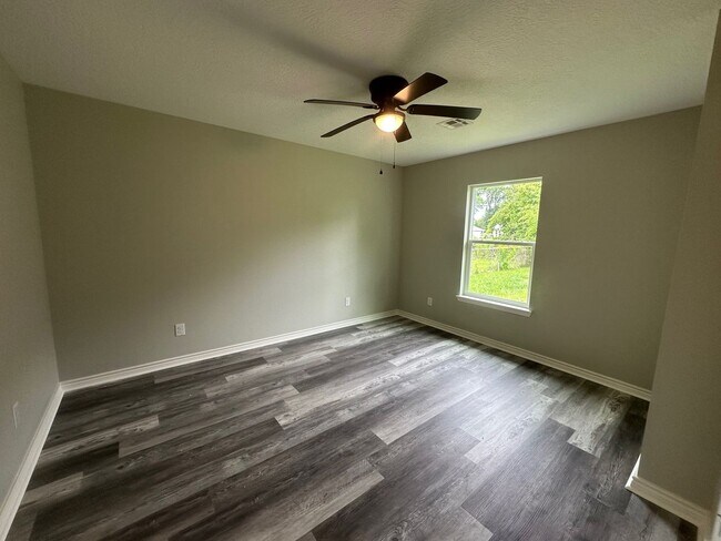 Foto del edificio - 2815 12th St