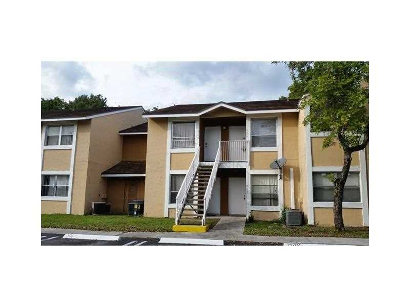 Foto principal - 8059 SW 21st Ct