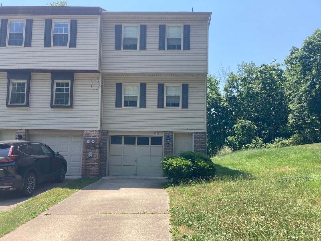 3859 Franklintowne Ct, Murrysville, PA 15668 Townhome Rentals in
