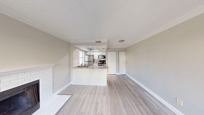 Foto del edificio - 100 Fairway Park Blvd