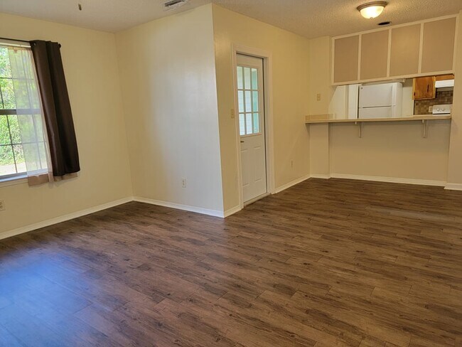 Building Photo - 6242 Ridgegate Cir