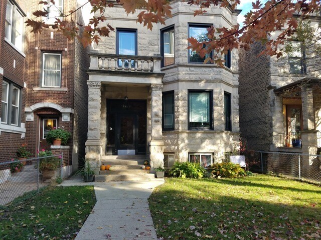 Primary Photo - 4817 N Winchester Ave
