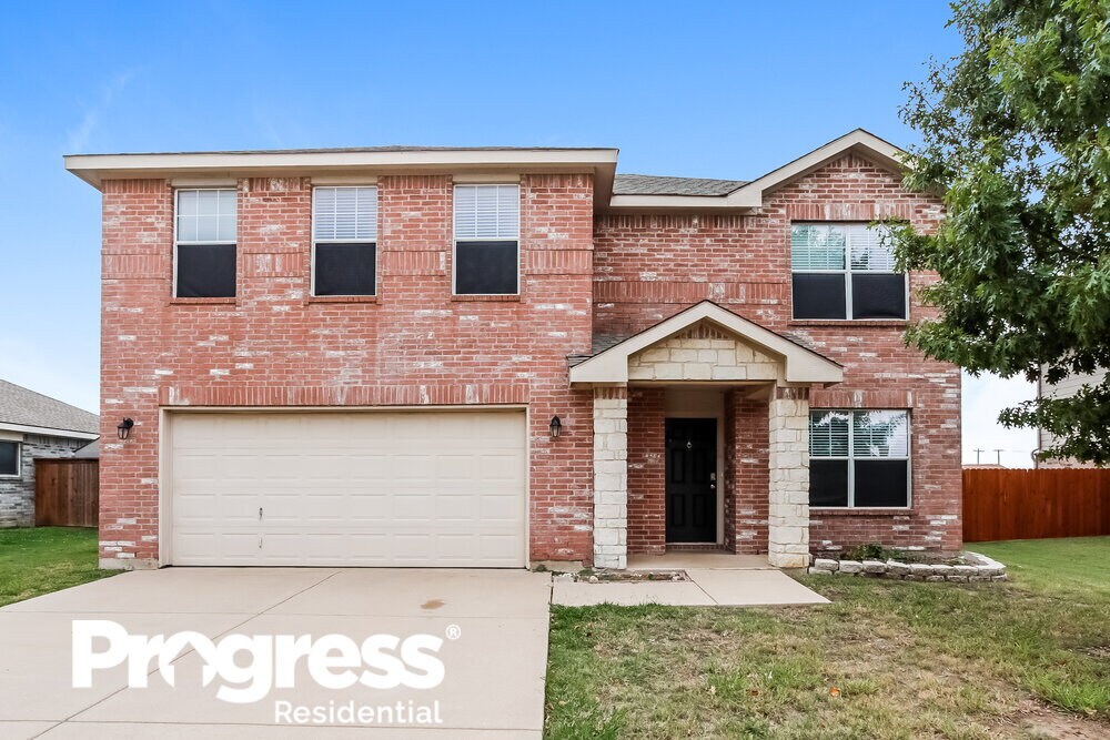 109 Thoroughbred Dr, Krum, TX 76249 House Rental in Krum, TX