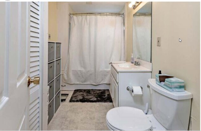 Building Photo - 3 Orchard St