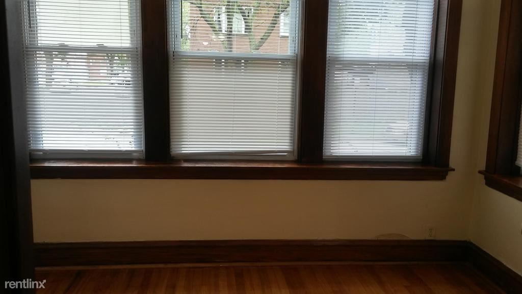 Primary Photo - 1240 N Keeler Ave