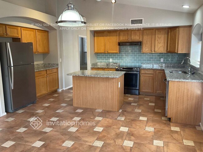 Foto del edificio - 10229 W Daley Ln