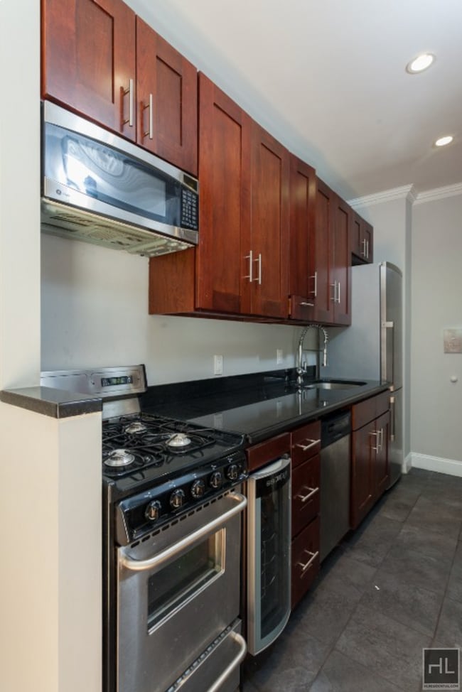 Building Photo - East 100th Street
