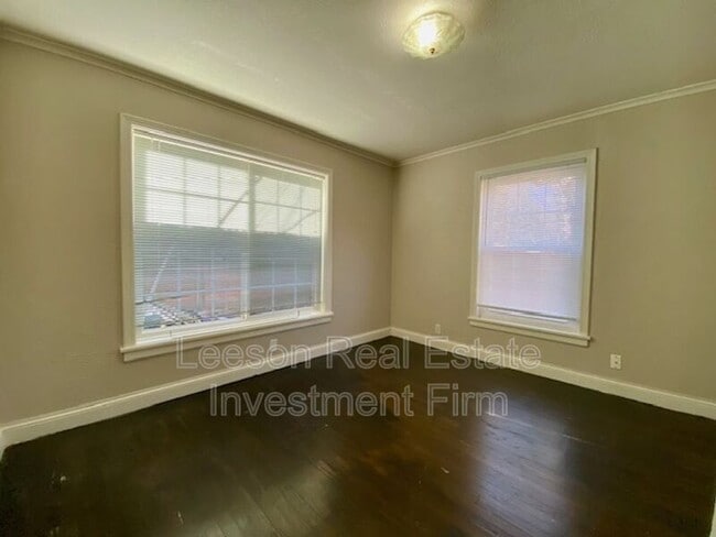 Foto del edificio - 503 Dudley Dr