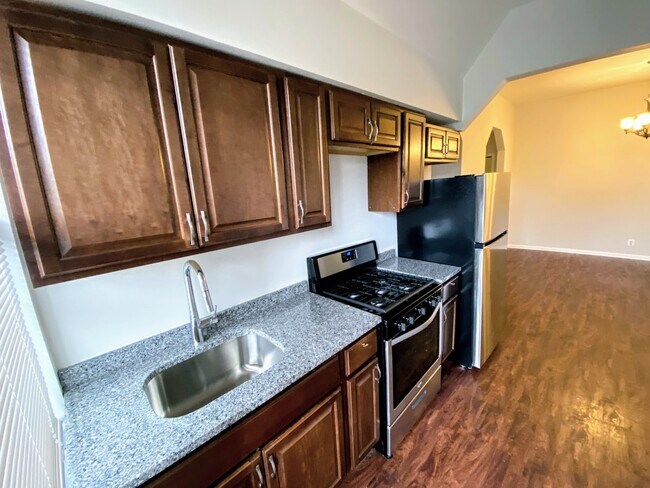 Foto del edificio - 3045 W Cortland St