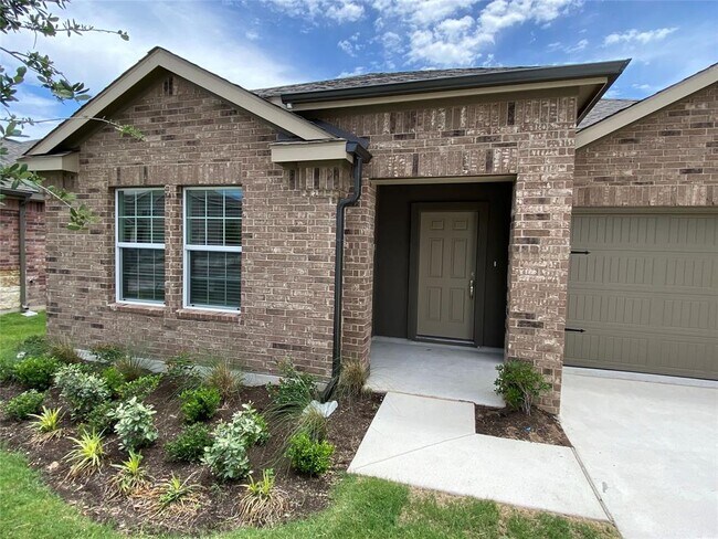 Building Photo - 1328 Aquilla Dr