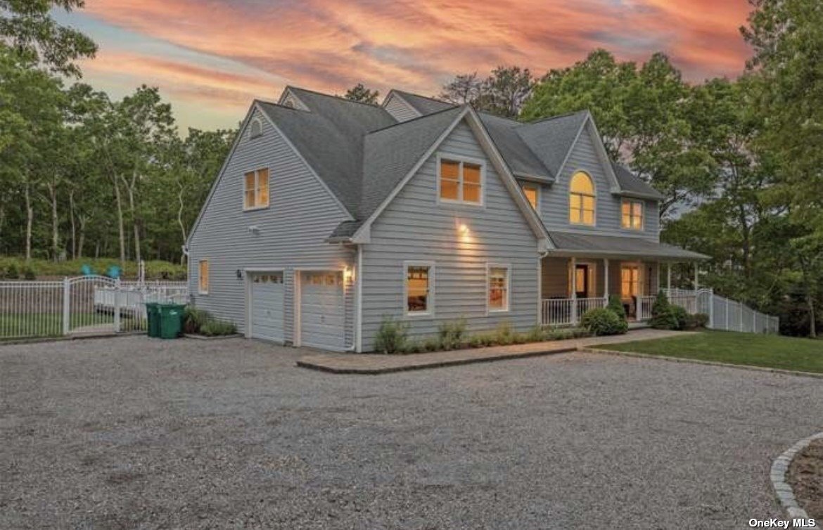 25 Red Creek Cir, Hampton Bays, NY 11946 House Rental in Hampton Bays