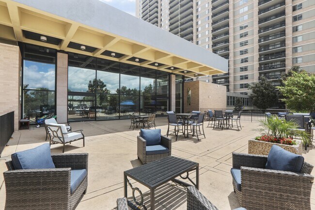 Foto del edificio - Skyline Towers