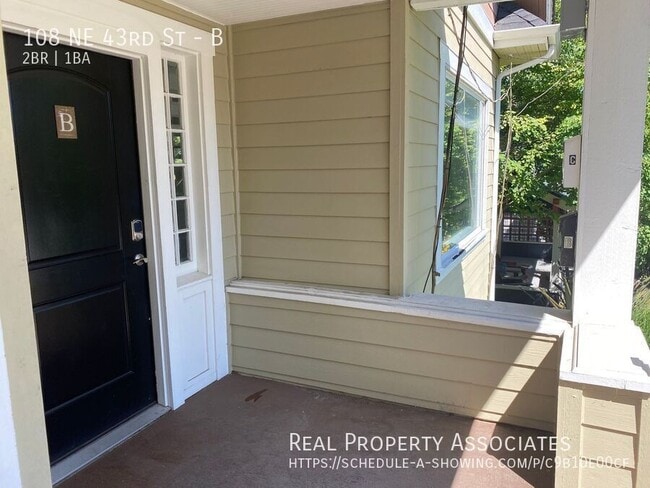 Building Photo - 108 NE 43rd St