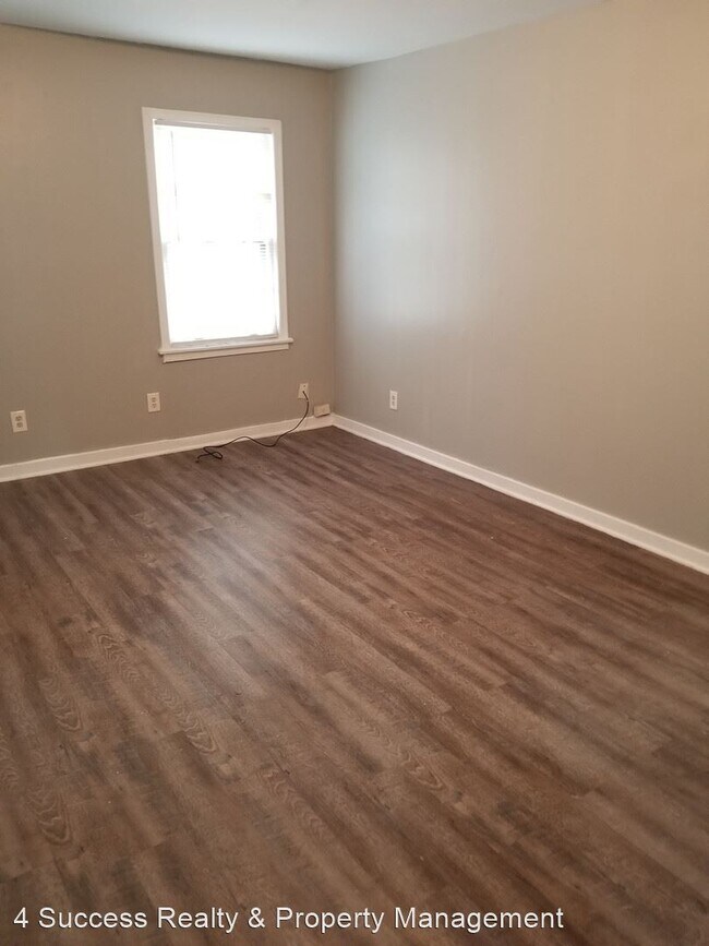 Building Photo - 2 br, 1 bath House - 720 Frayser Drive