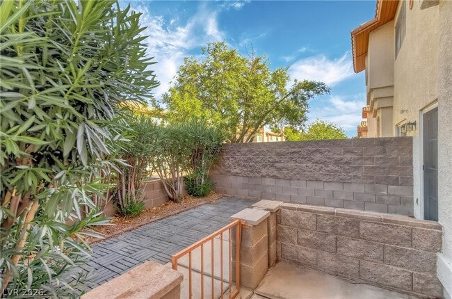Building Photo - 224 Star Cluster Cir