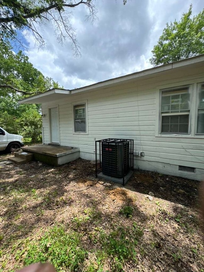 Photo - 3800 E Mallory Ave (Memphis, TN) House