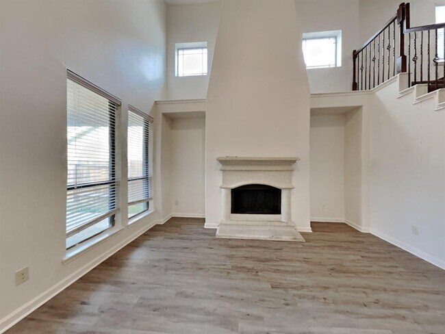 Foto del edificio - 26418 Forest Pine Ln