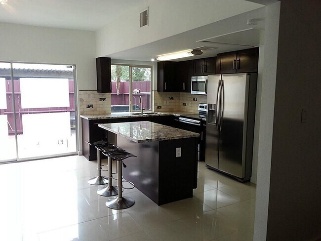 Foto del edificio - 14719 Barryknoll Ln