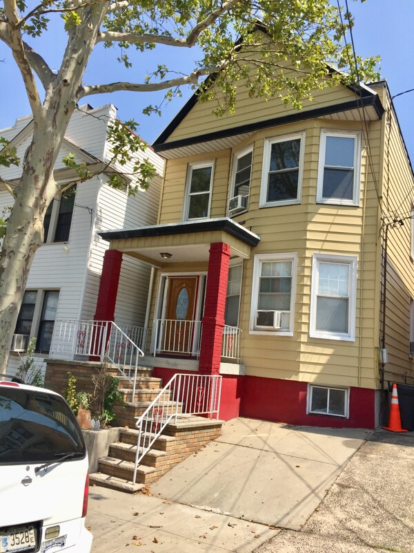 208 Bartholdi Ave Unit 2nd floor, Jersey City, NJ 07305 Apartment for