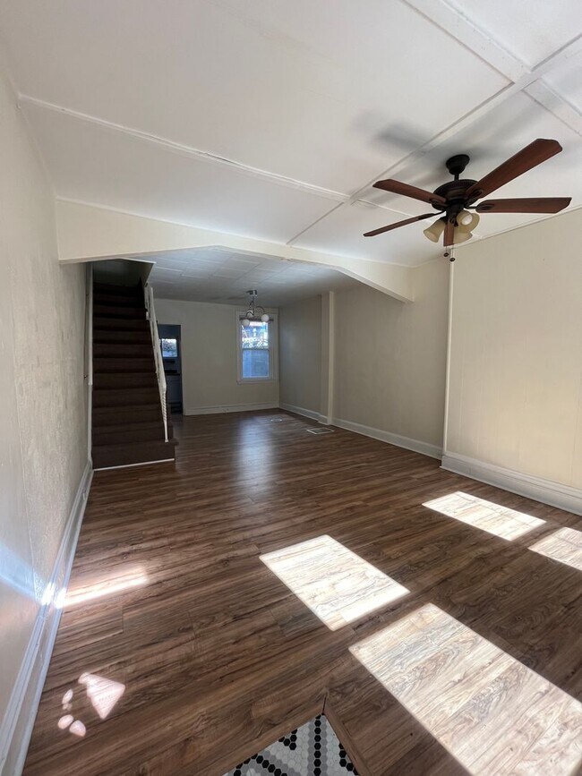 Foto del edificio - Spacious 4BD / BA House in Franklintown!
