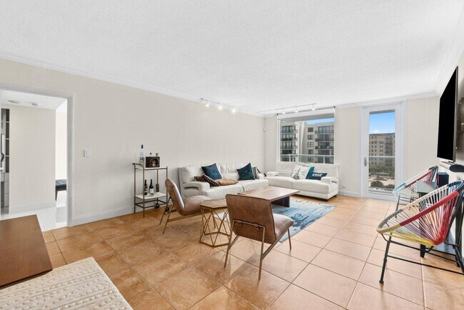 Foto del edificio - 3450 S Ocean Blvd