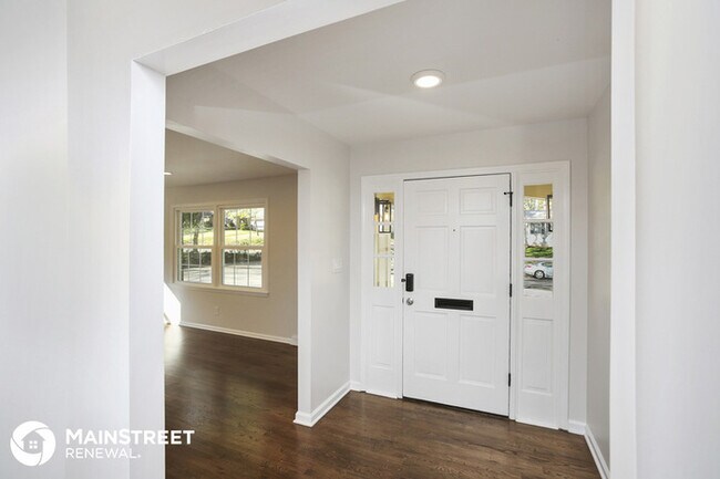 Foto del edificio - 5309 Doncaster Dr