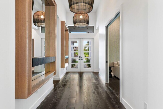 Building Photo - 9109 Fiano Pl