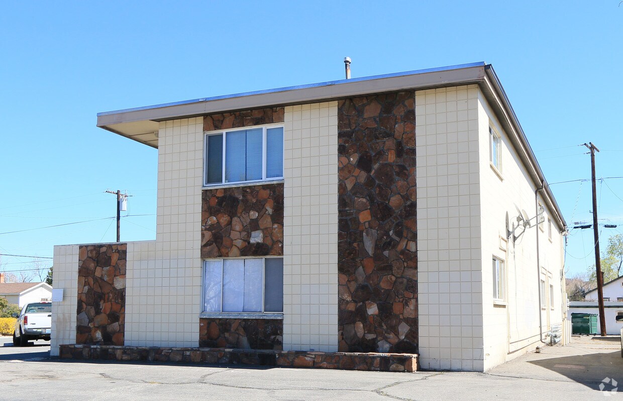 575 D St, Sparks, NV 89431 Apartments in Sparks, NV