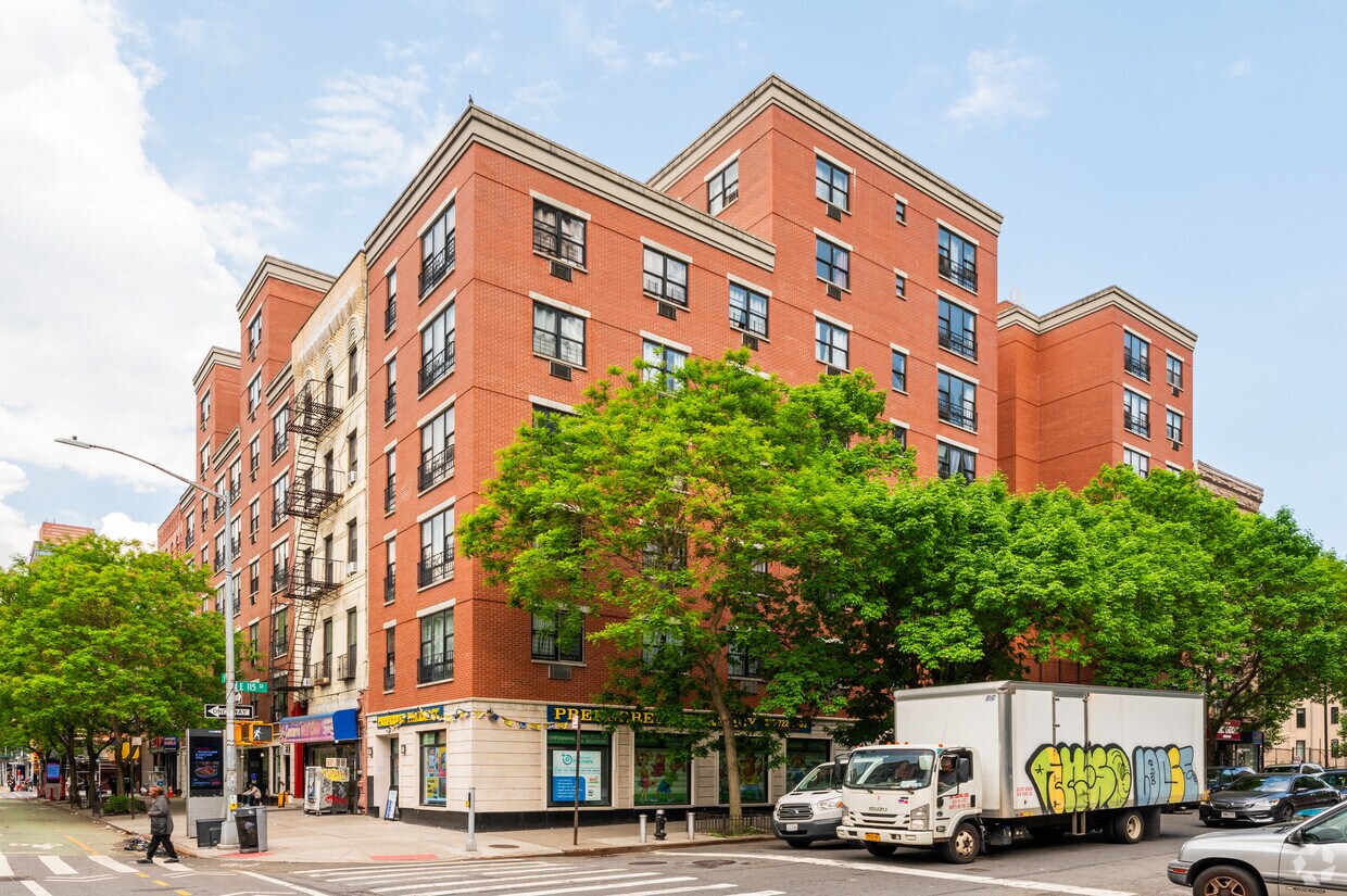 Building Photo - 3 E 115th St