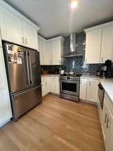 Building Photo - 331 Savin Hill Ave