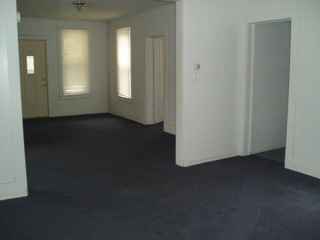 Building Photo - 155 N Starr Ave
