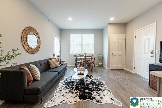 Foto del edificio - 948 N Front St