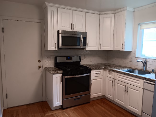 Foto del edificio - 1004 Hudson St