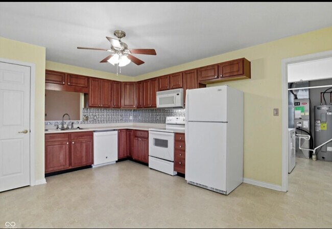 Foto del edificio - 5918 Remrod Dr