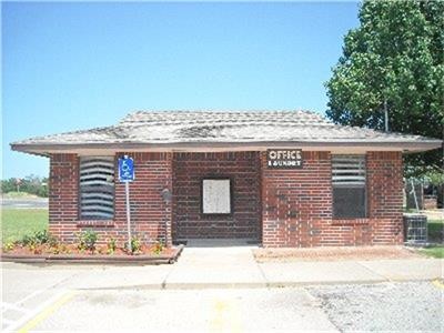 Building Photo - 835 US-84