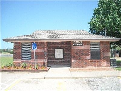 Foto del edificio - 835 US-84