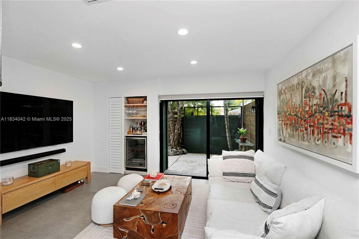 Foto principal - 3138 Mary St