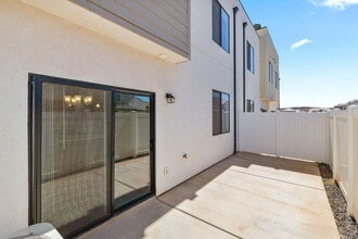 Building Photo - 4070 S 545 E