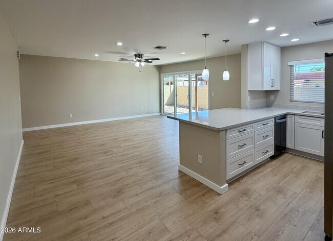 Foto del edificio - 2507 E Villa Maria Dr