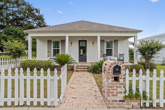 Foto del edificio - 164 Markham Dr