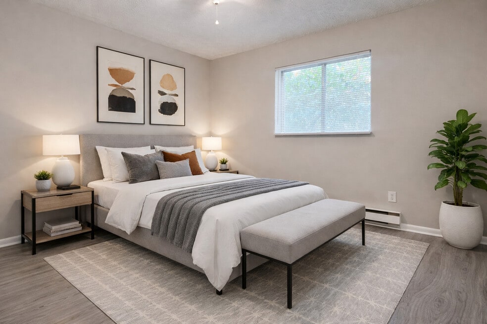 Picture of Apartments for Rent with a Swimming Pool Near The Parkways | Apartments.com