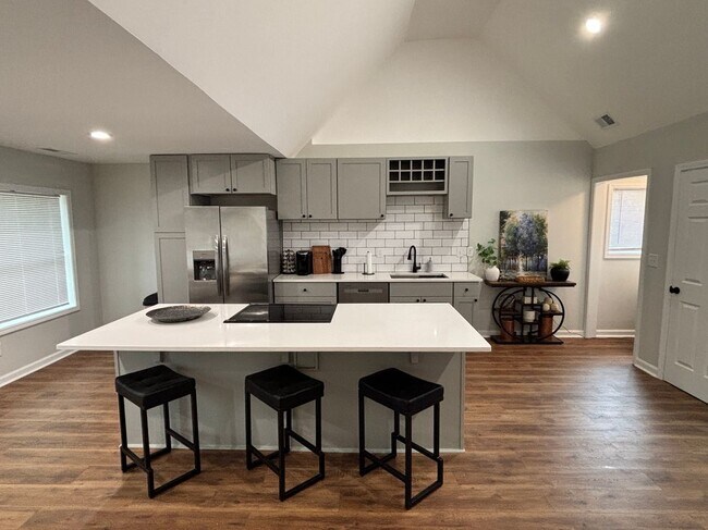 Foto del edificio - 1739 Carter Cir