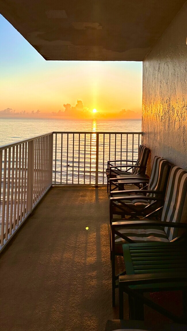 Foto del edificio - 3043 S Atlantic Ave
