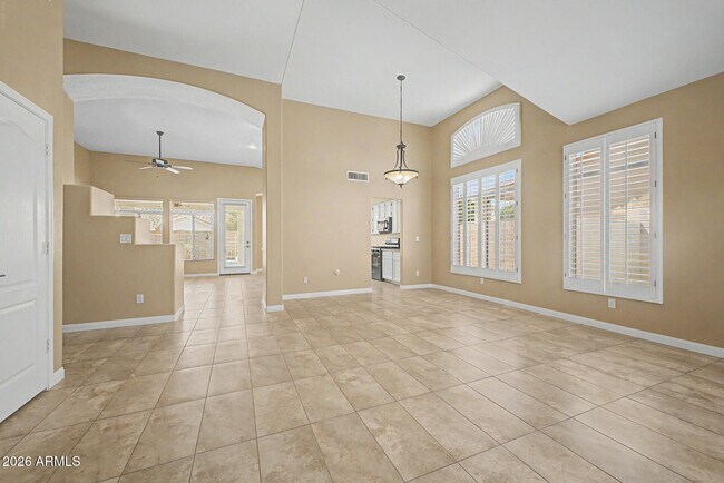 Foto del edificio - 22516 N 68th Dr